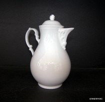 coffee pot with a rose 0.9 l white