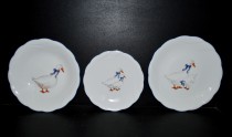 Porcelain plate set decor Geese, 18 pieces.