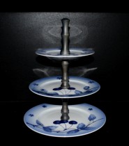 Three-tier cookie plate, Blue Cherry porcelain