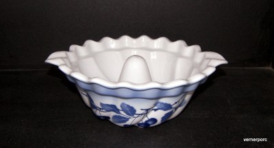 Cake mold Blue Cherry decoration 27 cm.