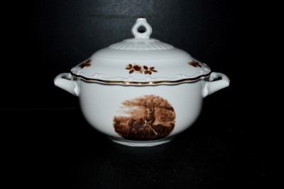 Soup bowl with lid 2,5l. , hunting porcelain 788