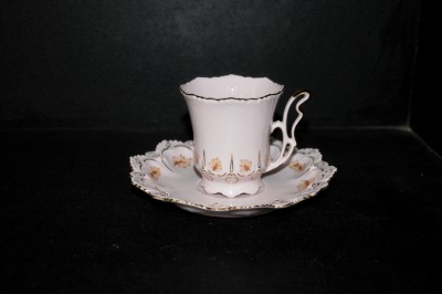 Cup and saucer Lenka 160 oak leaf, pink porcelain