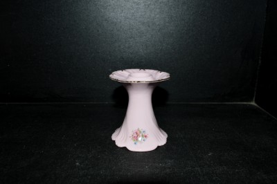 Candlestick Felicia 013, pink porcelain 11cm.