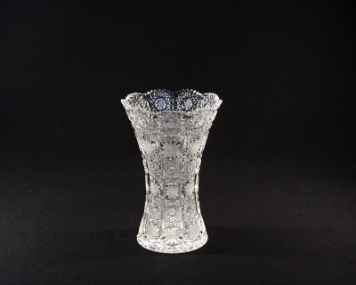 Cut crystal vase 80029/57001/180 18cm.